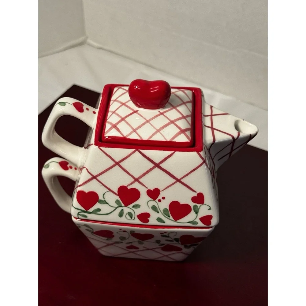 Mesa International Ceramic Hearts Teapot For One 2 PC Set w/Cup Never Used